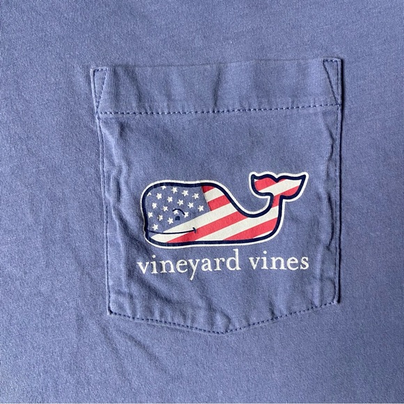 Vineyard Vines Blue Americana Whale Graphic T-Shirt, Men’s size XL - Picture 3 of 7